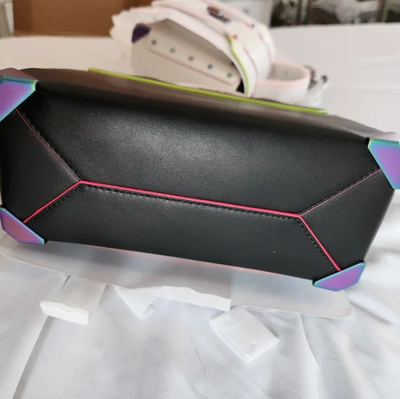 Michael Kors designer cross body bag, leather. - Picture 5 of 6